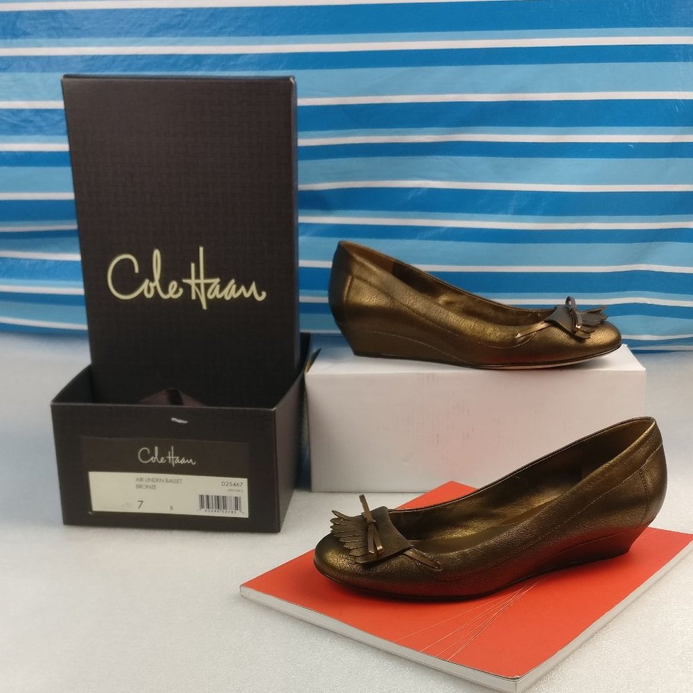 COLE HAAN METALLIC BRONZE GENUINE 100%LEATHER LOW WEDGE LOAFER WITH BOW DETAIL 7